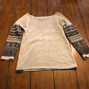 Long sleeve sweatshirt